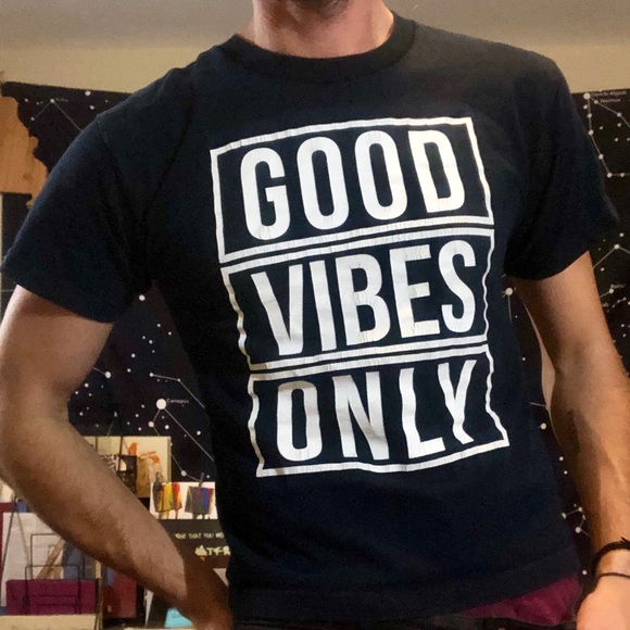 Other - "Good Vibes Only" Graphic T-shirt